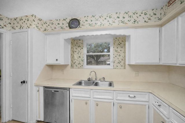 32056 S Wiggins Street, Magnolia, TX 77355