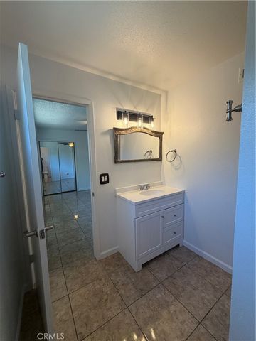 2365 Fordham, Clovis, CA 93611