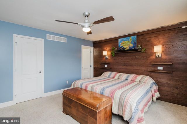 120 LAKESIDE DR, Lewisberry, PA 17339