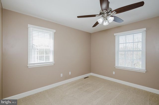 120 LAKESIDE DR, Lewisberry, PA 17339