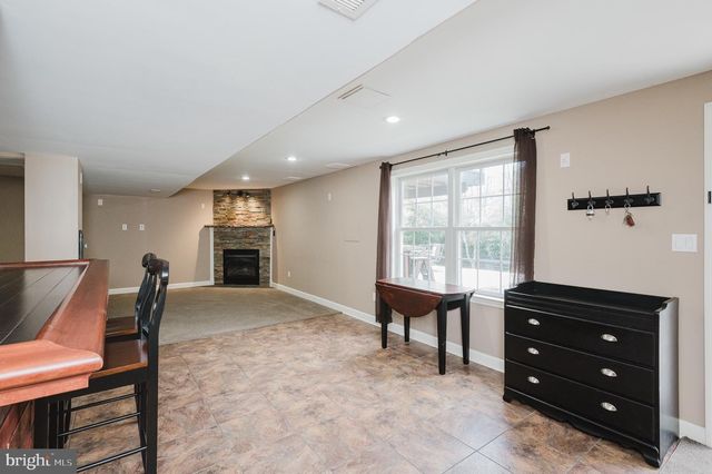 120 LAKESIDE DR, Lewisberry, PA 17339