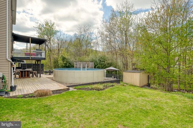 120 LAKESIDE DR, Lewisberry, PA 17339