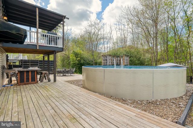 120 LAKESIDE DR, Lewisberry, PA 17339
