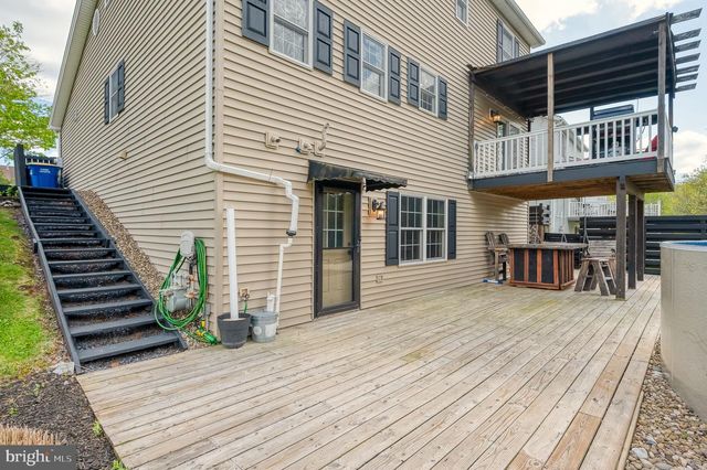 120 LAKESIDE DR, Lewisberry, PA 17339