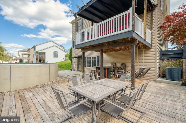 120 LAKESIDE DR, Lewisberry, PA 17339