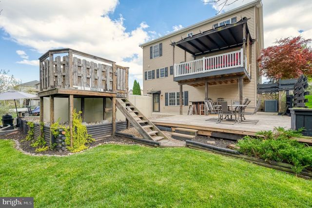 120 LAKESIDE DR, Lewisberry, PA 17339