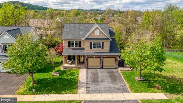 120 LAKESIDE DR, Lewisberry, PA 17339