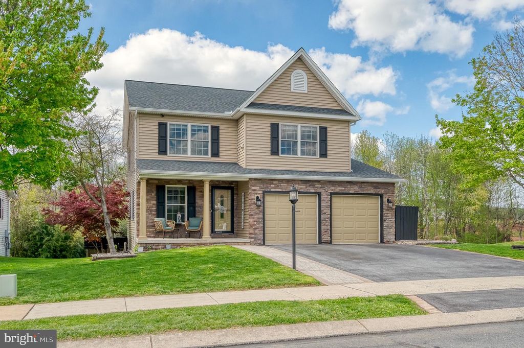 120 LAKESIDE DR, Lewisberry, PA 17339