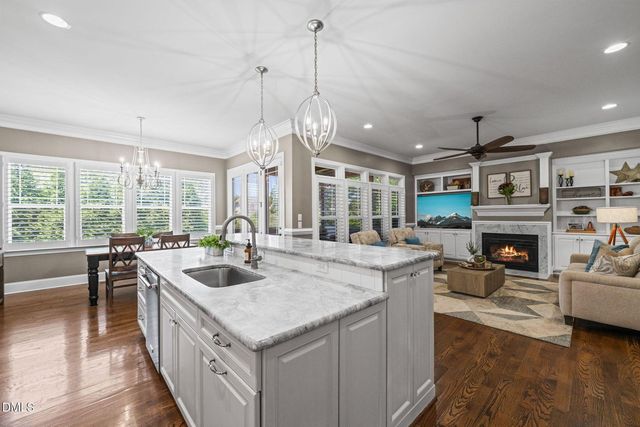 200 Meares Bluff Ln, Holly Springs, NC 27540