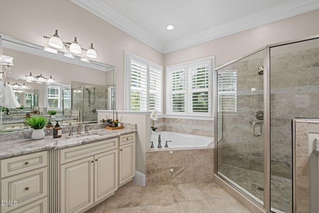 200 Meares Bluff Ln, Holly Springs, NC 27540