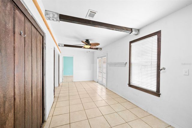 1230 E 1ST AVENUE, Mount Dora, FL 32757