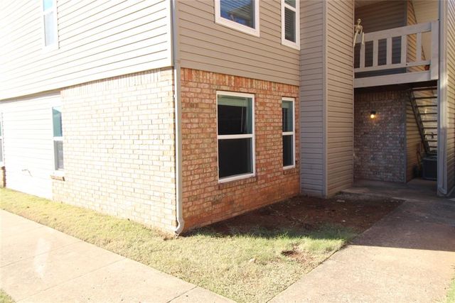 229 Chalmette Drive, Norman, OK 73071