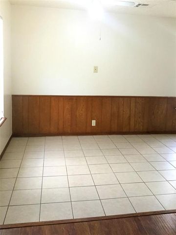 229 Chalmette Drive, Norman, OK 73071