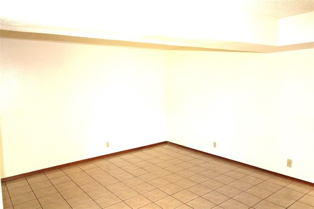 229 Chalmette Drive, Norman, OK 73071