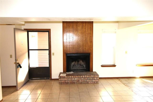229 Chalmette Drive, Norman, OK 73071