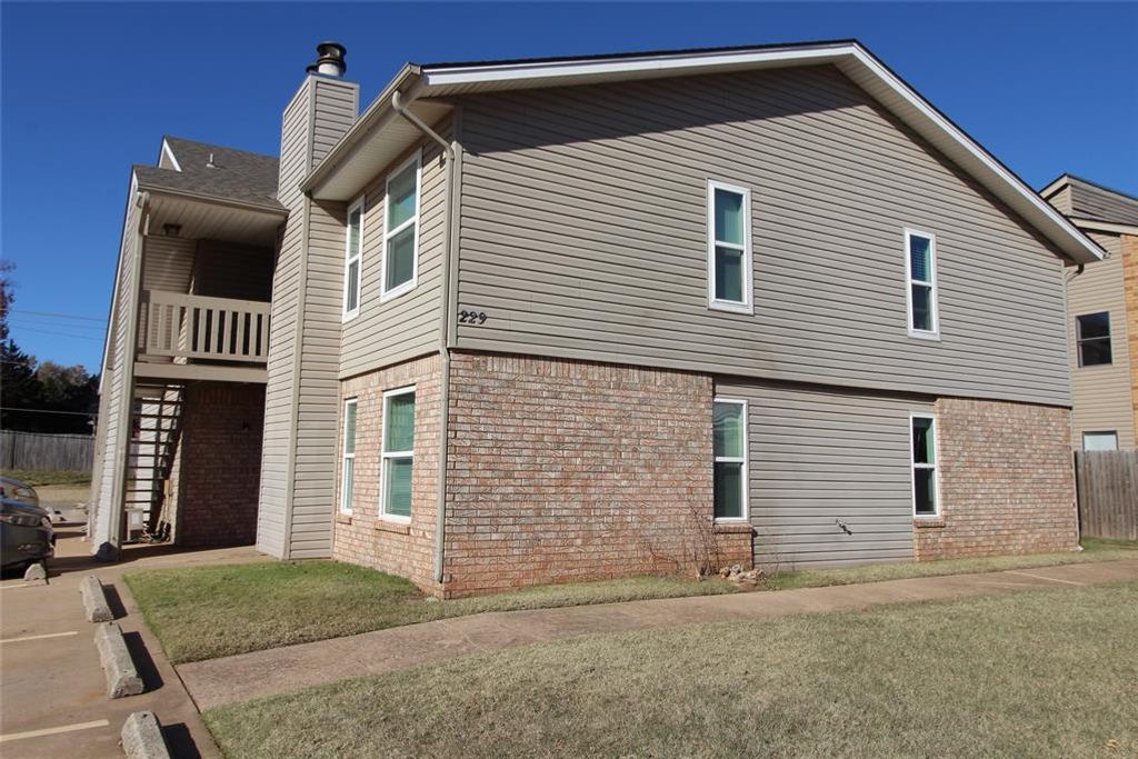 229 Chalmette Drive, Norman, OK 73071
