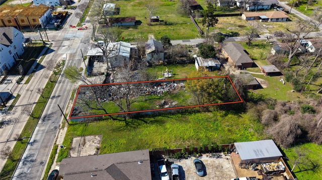 6124 W Montgomery Road, Houston, TX 77091