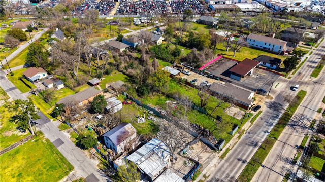 6124 W Montgomery Road, Houston, TX 77091