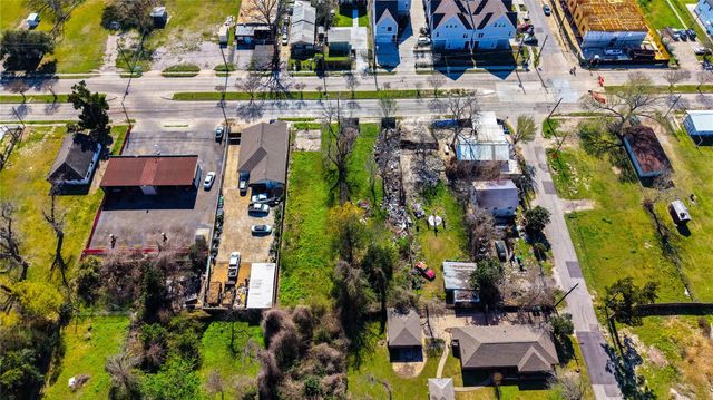 6124 W Montgomery Road, Houston, TX 77091