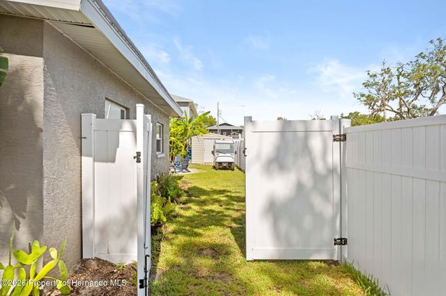 5041 Maplewood Drive, Hernando Beach, FL 34607