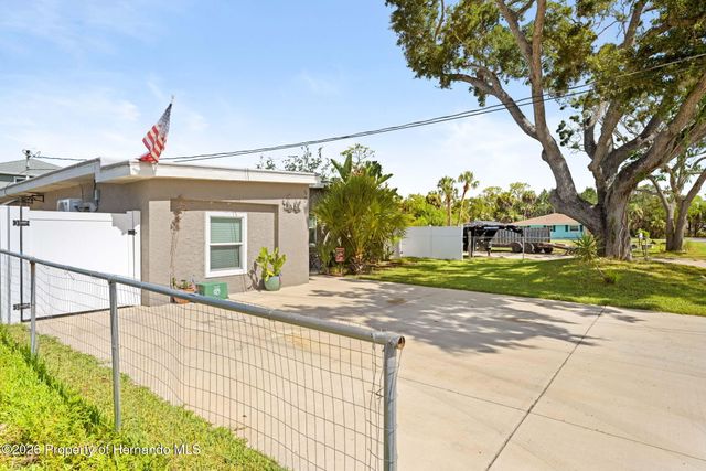5041 Maplewood Drive, Hernando Beach, FL 34607