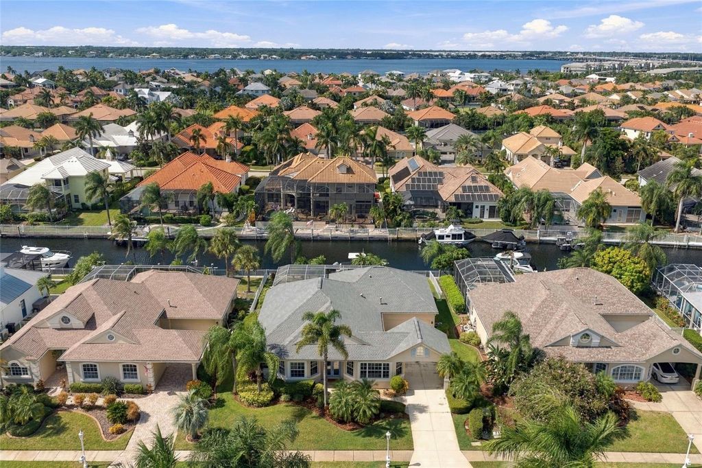 Image 46 of property listing at 4727 PINNACLE DRIVE, Bradenton, FL 34208