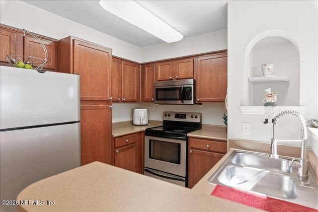 8550 TOUCHTON Road 1437, Jacksonville, FL 32216