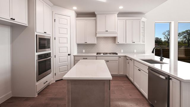 3916 Melody RD, Lockhart, TX 78644