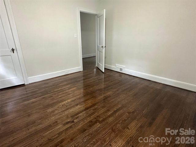 1900 Peachtree Street, Winston Salem, NC 27107