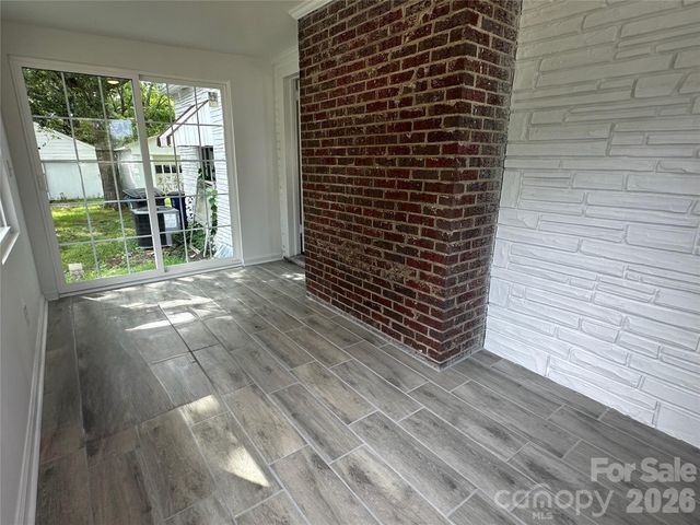 1900 Peachtree Street, Winston Salem, NC 27107