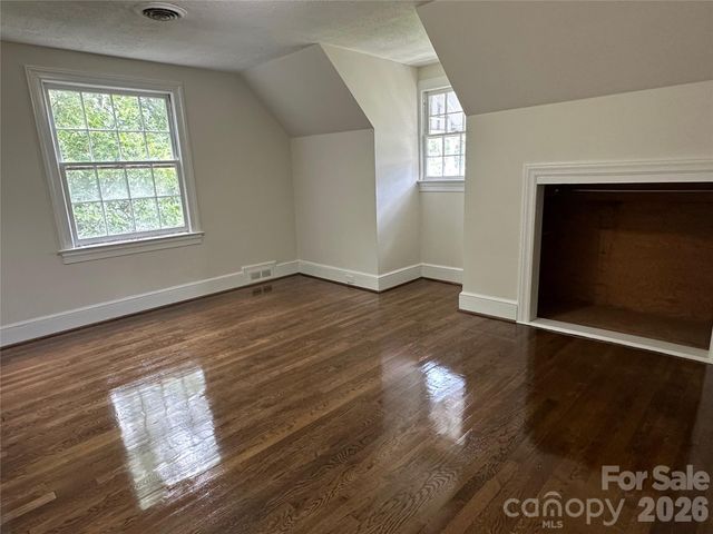 1900 Peachtree Street, Winston Salem, NC 27107