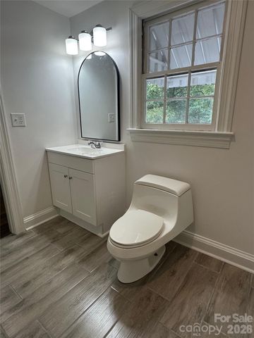 1900 Peachtree Street, Winston Salem, NC 27107