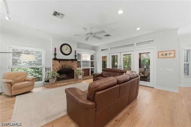 5070 Tamarind Ridge DR, Naples, FL 34119