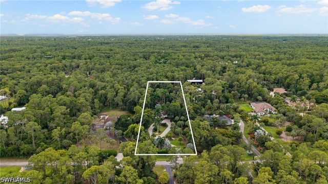 5070 Tamarind Ridge DR, Naples, FL 34119
