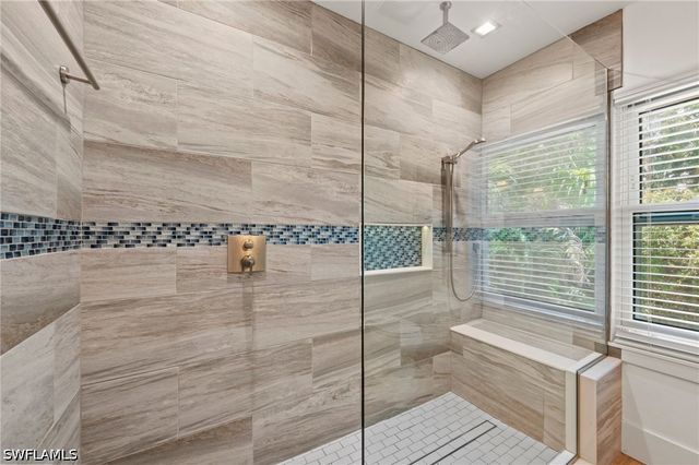 5070 Tamarind Ridge DR, Naples, FL 34119