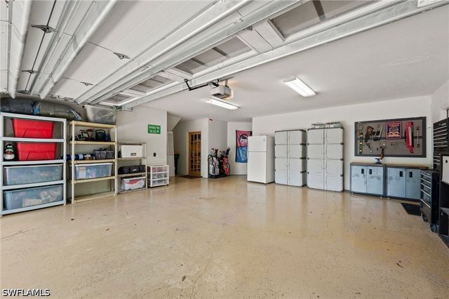 5070 Tamarind Ridge DR, Naples, FL 34119