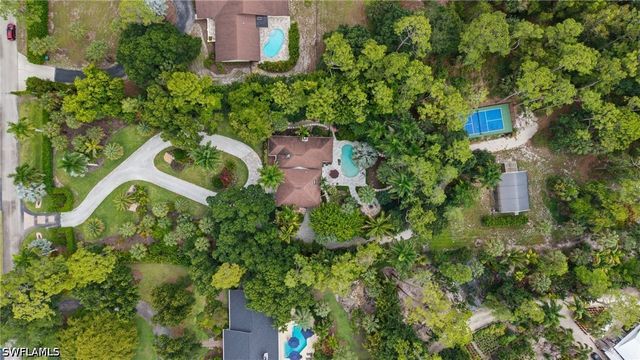 5070 Tamarind Ridge DR, Naples, FL 34119