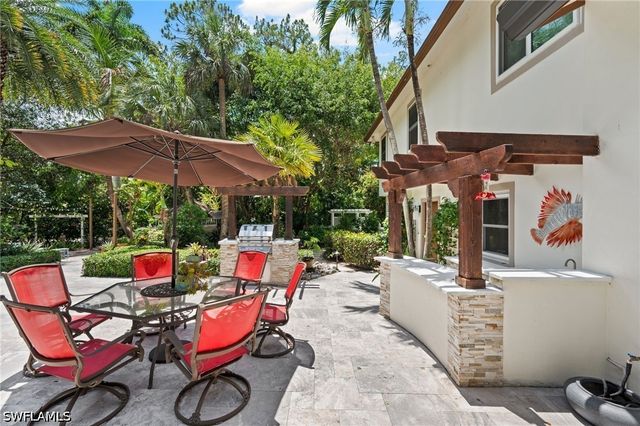 5070 Tamarind Ridge DR, Naples, FL 34119
