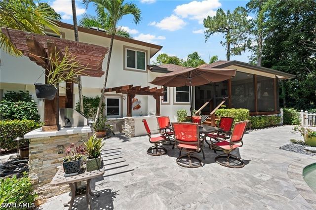 5070 Tamarind Ridge DR, Naples, FL 34119