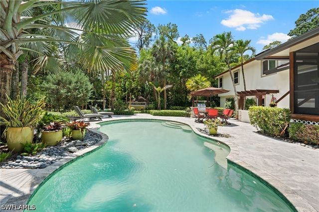 5070 Tamarind Ridge DR, Naples, FL 34119