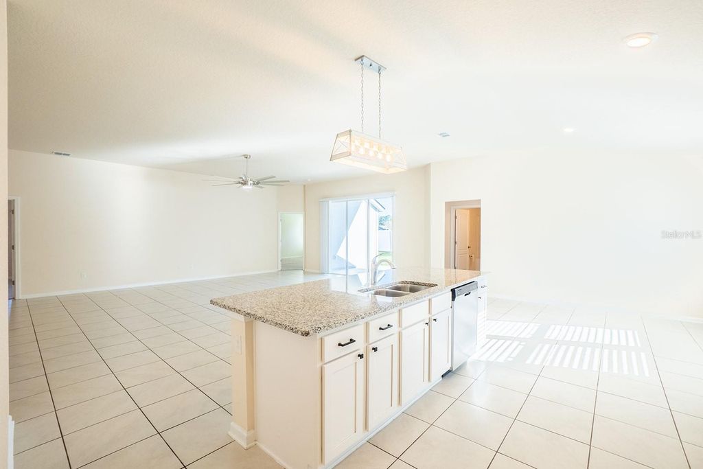 Image 17 of property listing at 1 ZINNIA COURT, Palm Coast, FL 32164