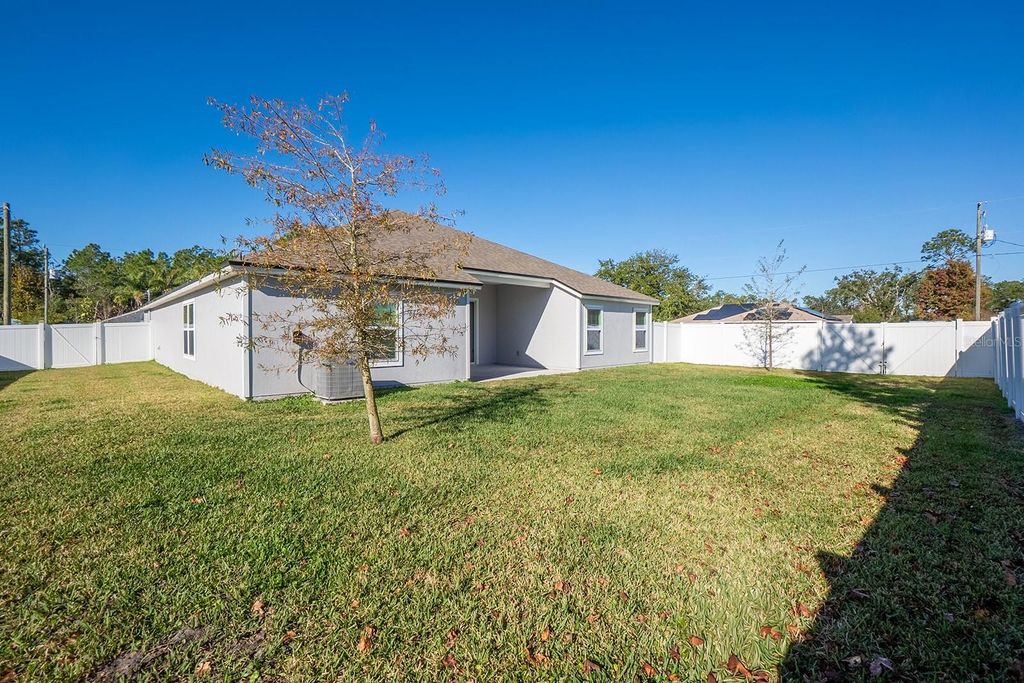 Image 42 of property listing at 1 ZINNIA COURT, Palm Coast, FL 32164