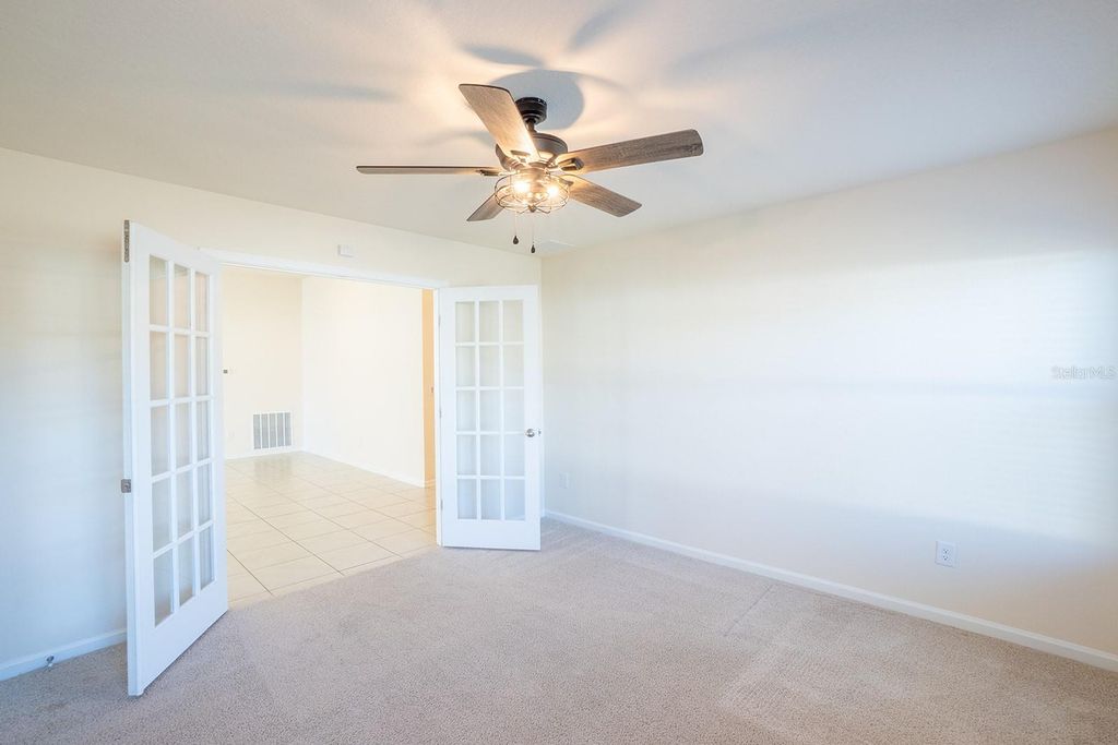 Image 10 of property listing at 1 ZINNIA COURT, Palm Coast, FL 32164