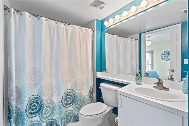 1640 N 42nd Circle 208, Vero Beach, FL 32967