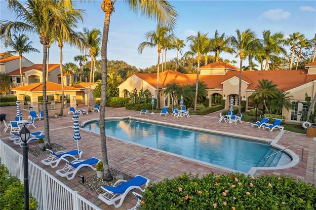 1640 N 42nd Circle 208, Vero Beach, FL 32967