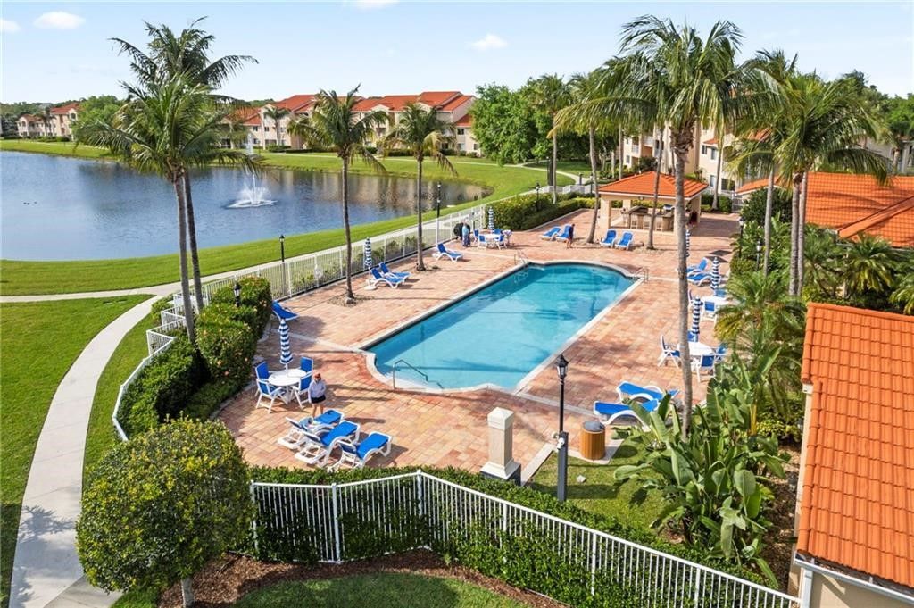 1640 N 42nd Circle 208, Vero Beach, FL 32967