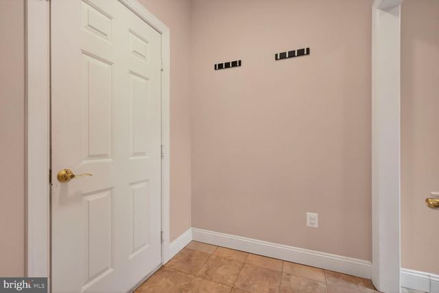 10713 CLOVERBROOKE DR, Potomac, MD 20854