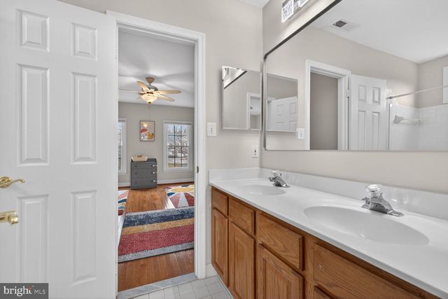 10713 CLOVERBROOKE DR, Potomac, MD 20854