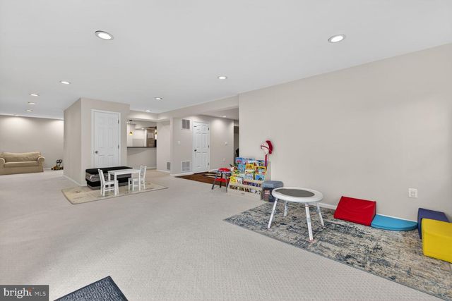 10713 CLOVERBROOKE DR, Potomac, MD 20854