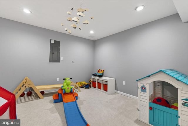 10713 CLOVERBROOKE DR, Potomac, MD 20854